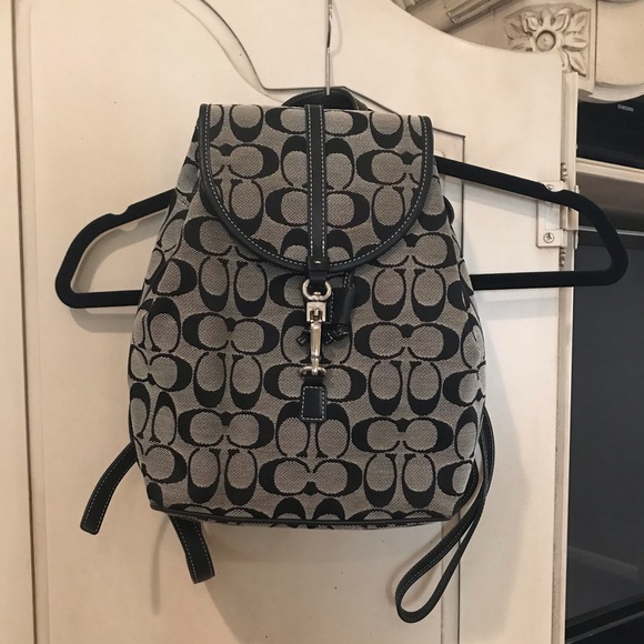 Handbags - Coach black Signature backpack
